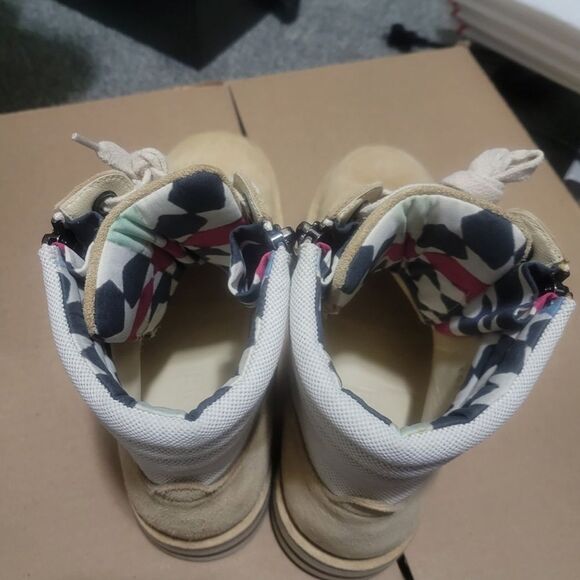 CHANEL Suede Tan Boots - Picture 6 of 6